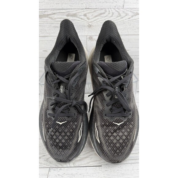 Athletic_Shoes